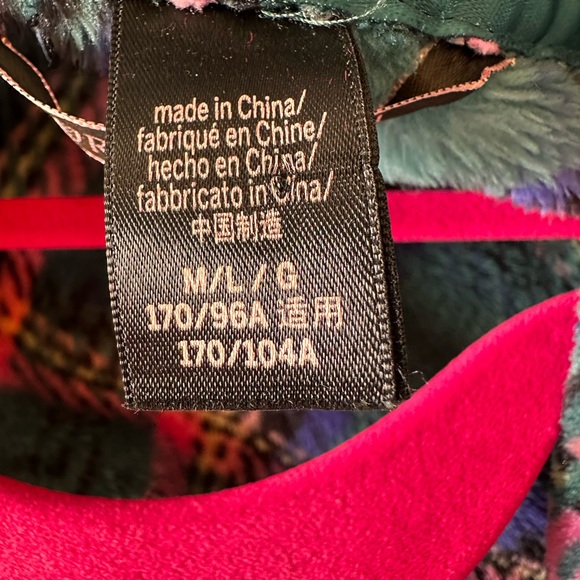 Victoria‎ Secret size medium/Lge plush pink teal blue  plaid mini robe w belt - Picture 9 of 12
